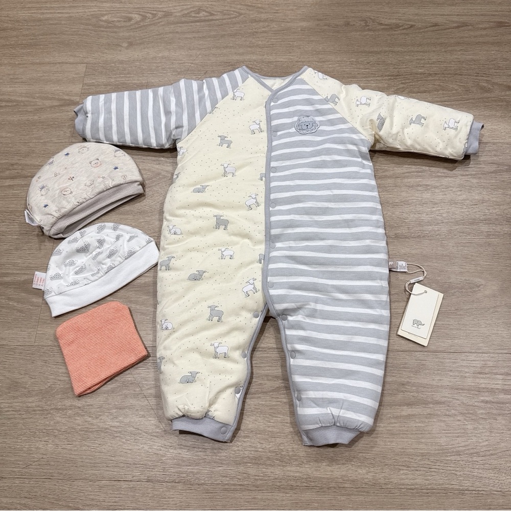 Dave & bella Striped Baby jumpsuit romper Onesie with Animal Print hats bundle